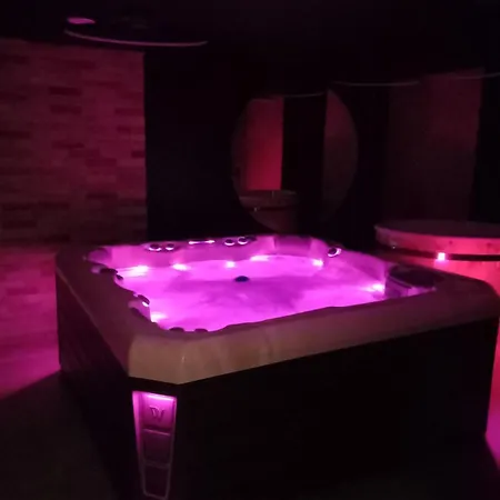 W Gorach Blask Beskidu- Sauna, Jacuzzi, Balia W Cenie Willa *