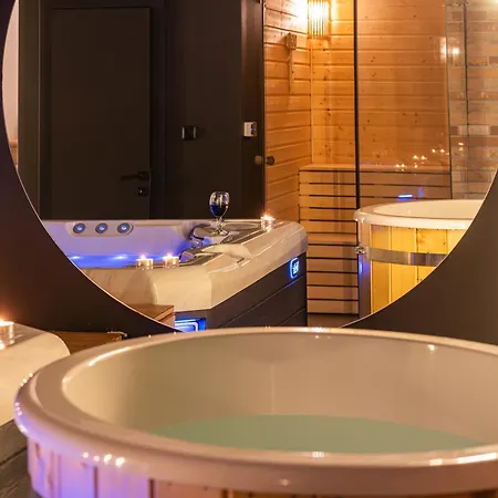 W Gorach Blask Beskidu- Sauna, Jacuzzi, Balia W Cenie * Zlatna