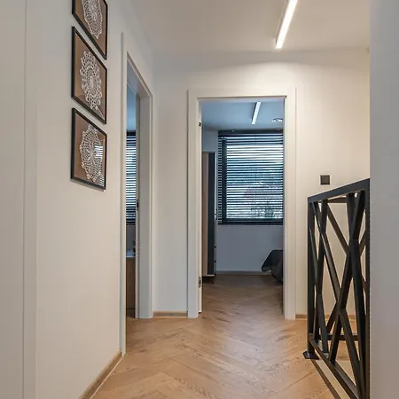 W Gorach Blask Beskidu- Sauna, Jacuzzi, Balia W Cenie * Zlatna