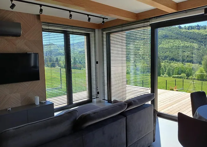 W Gorach Blask Beskidu- Sauna, Jacuzzi, Balia W Cenie