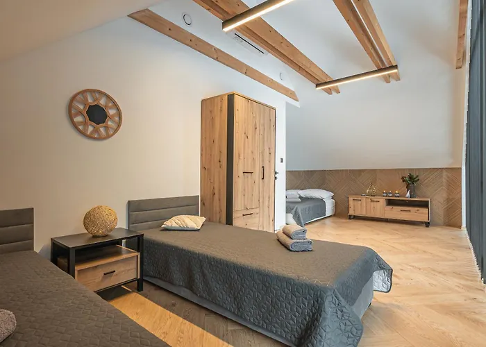 W Gorach Blask Beskidu- Sauna, Jacuzzi, Balia W Cenie Villa