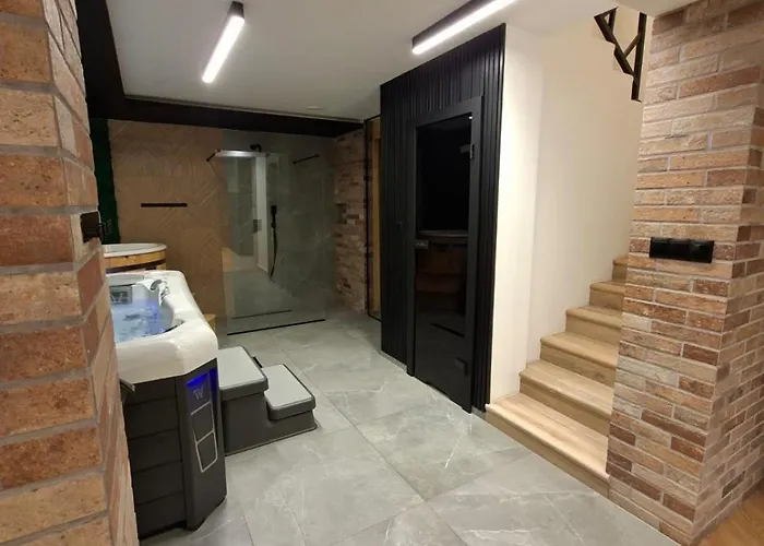 W Gorach Blask Beskidu- Sauna, Jacuzzi, Balia W Cenie * Zlatna